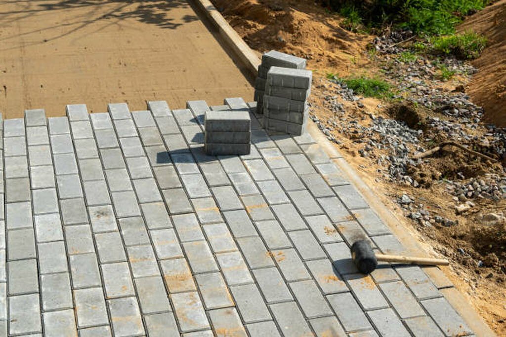 How Much Do Concrete Sidewalk Repairs Cost in Canada? A Complete Guide 2026